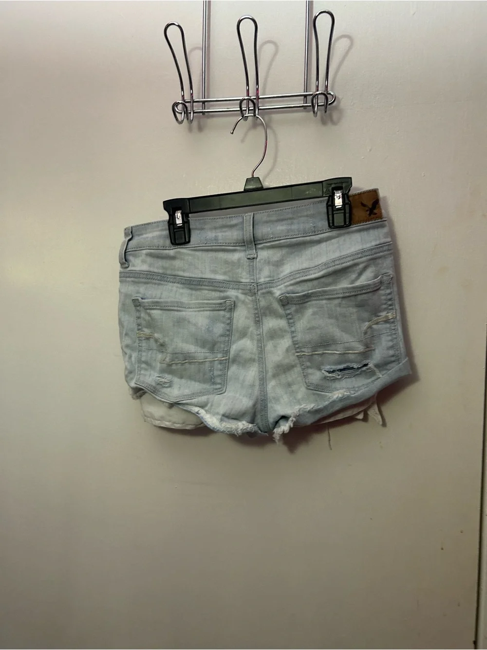 american eagle light washed denim shorts